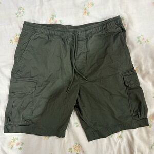Goodfellow & Co Dark Green Cargo khaki Shorts men’s medium